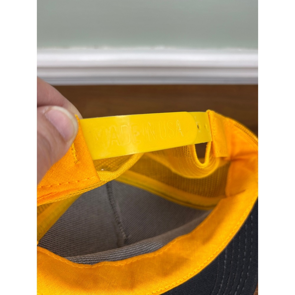 Vintage Cushion Cut Trucker Hat Mens Yellow Black Mesh Snapback Made in USA 80s - Picture 7 of 7